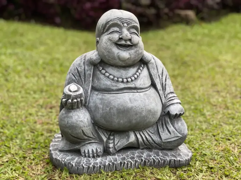 Artikelbild 8 des Artikels “Quan - Chinesischer Buddha, sitzend, 33 cm H | Steinguss “